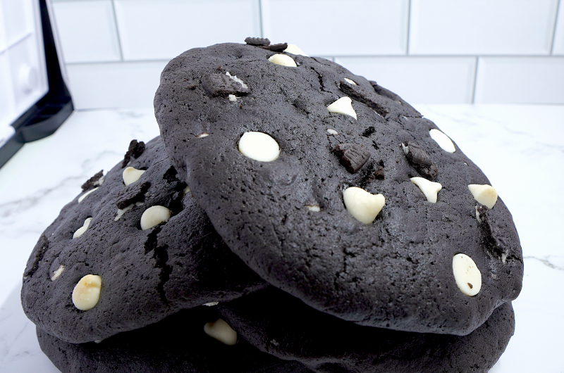 The Best Chocolate Cookies and Cream Cookie - Crumbl Copycat